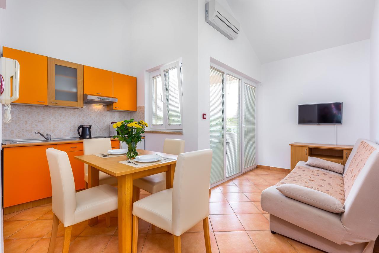 Nada Apartment *