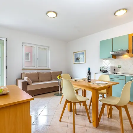 Apartments Nada Rovinj Exterior photo