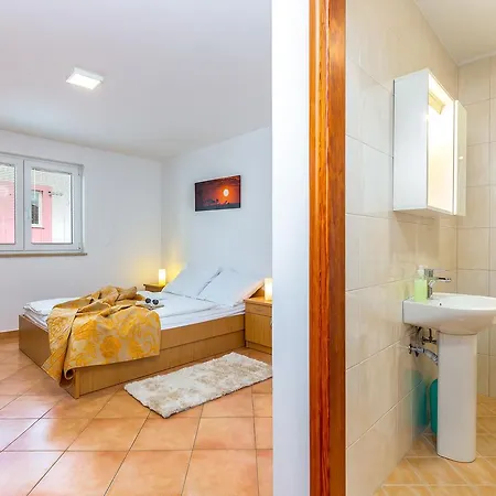 Apartments Nada Rovinj Exterior photo
