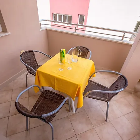 Apartments Nada Rovinj Exterior photo