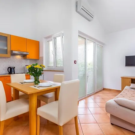 Apartments Nada Rovinj Exterior photo