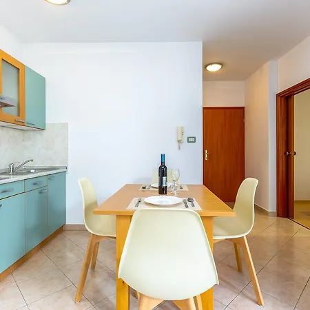 Apartments Nada Rovinj Exterior photo